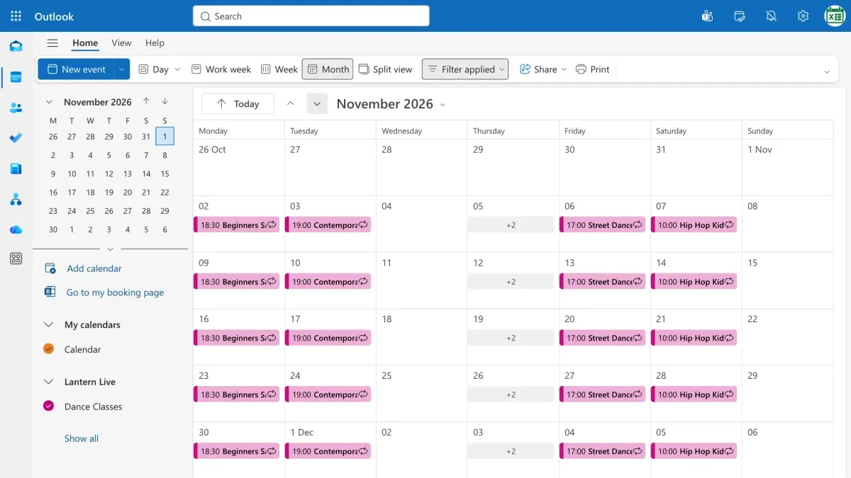November 2026 in Outlook, each class on its own weekday every week